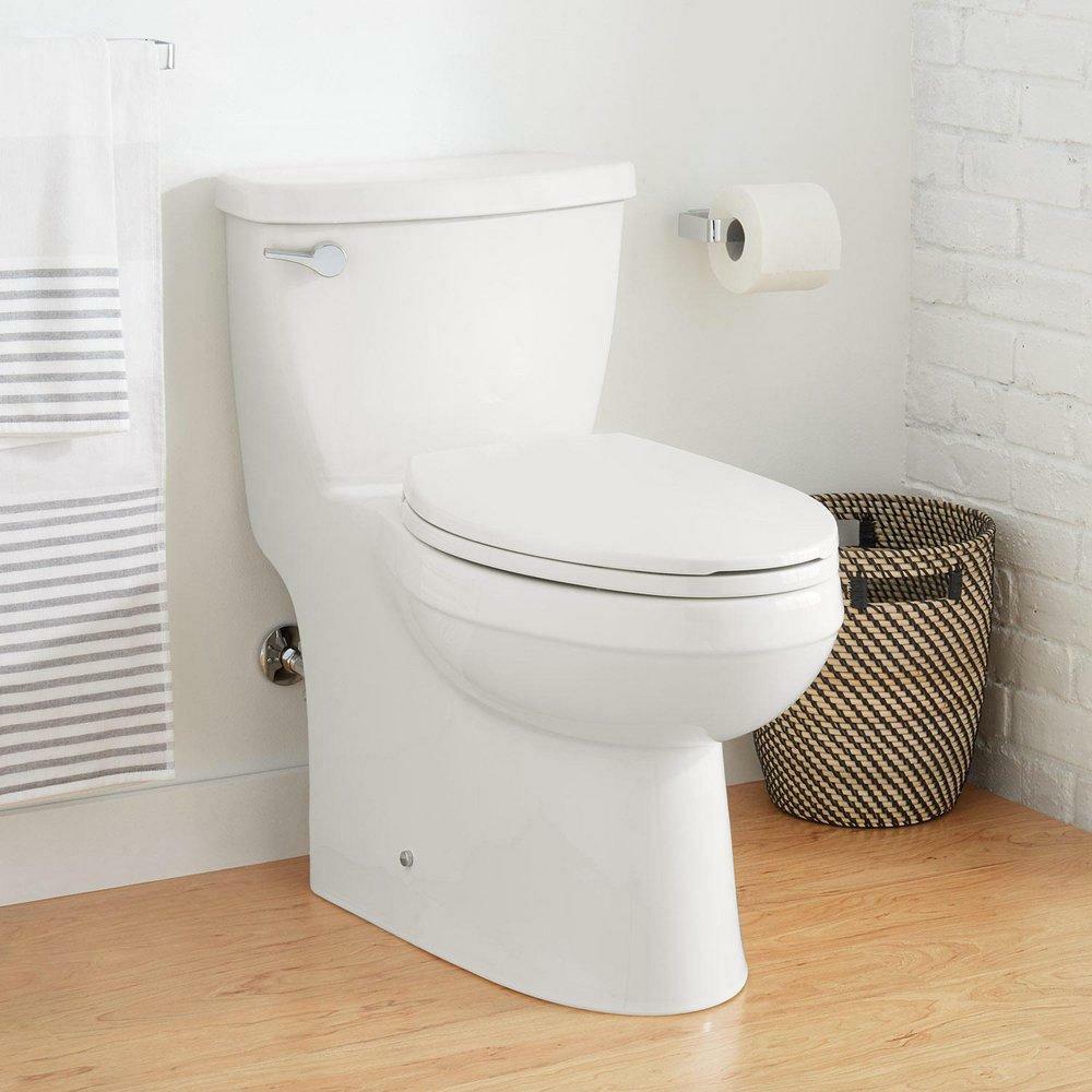 1.28 Gpf Elongated One Piece Toilet In White Residential Toilets White