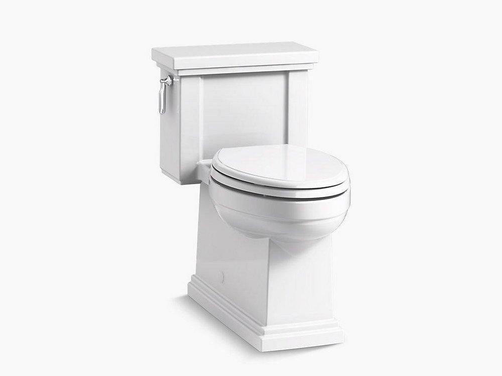 1.28 Gpf Elongated One Piece Toilet In White Residential Toilets White